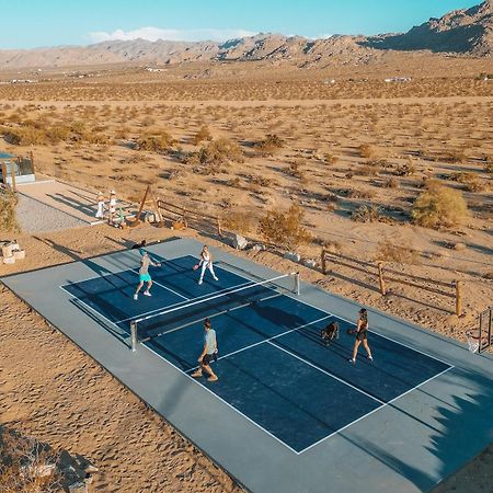 Sapphire Haven + Casita! Pool + Spa + Movie Theatre + 10 Min To Monument! Joshua Tree Exterior foto