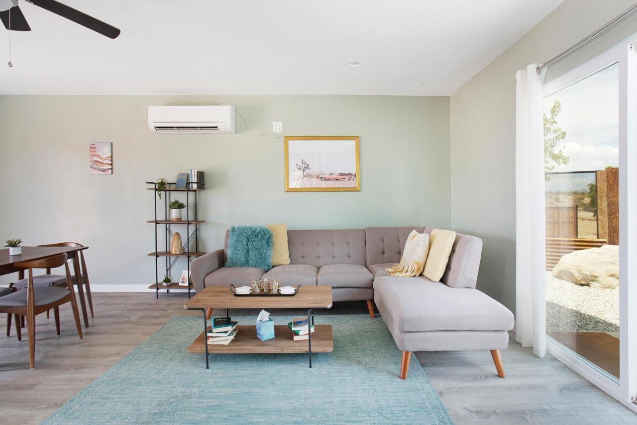 Sapphire Haven + Casita! Pool + Spa + Movie Theatre + 10 Min To Monument! Joshua Tree Exterior foto